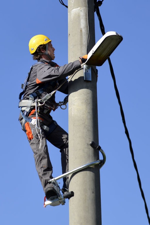 Concrete Metal Pole Climbers PLEMONT Concrete Metal Pole Climbers PLEMONT